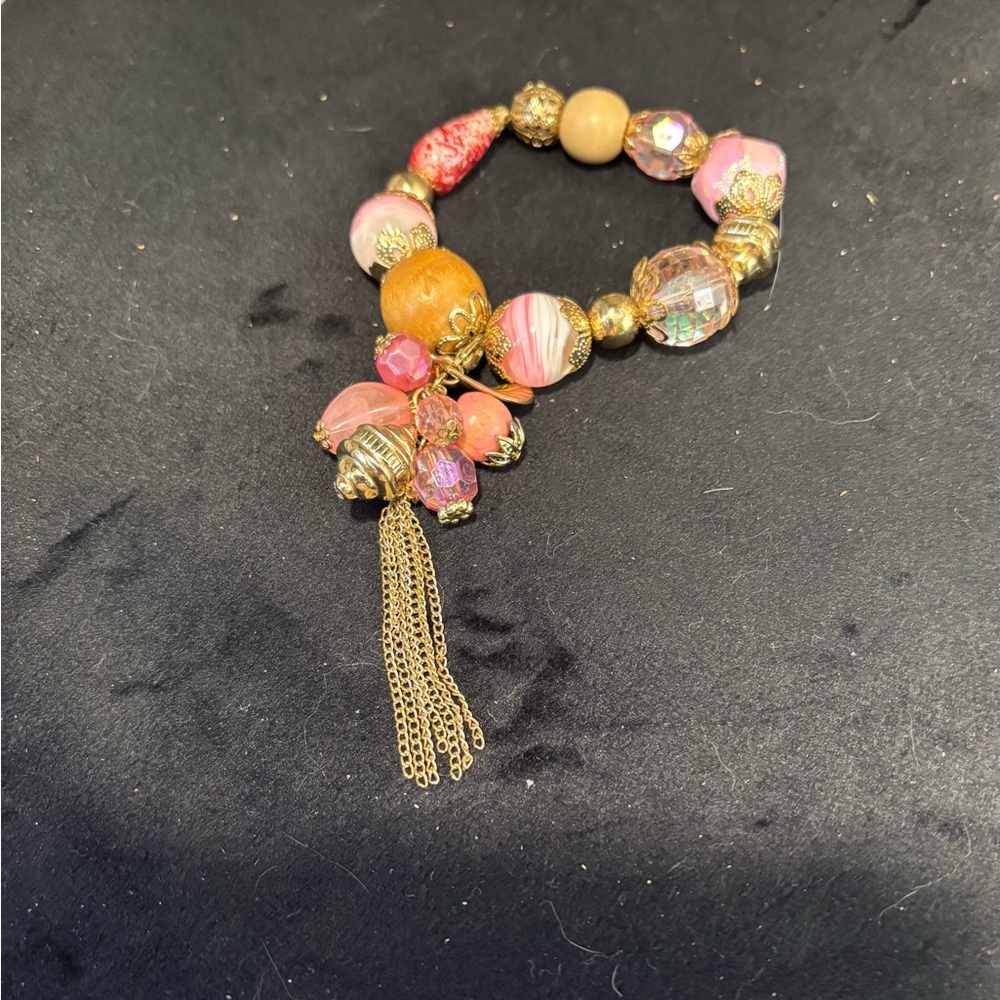 Elegant Pink and Gold Beaded Stretch Bracelet
